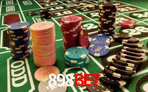 Comparação APP mobile vs versão web da 898bet